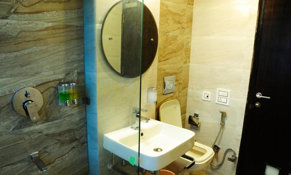 Hotel Jullundur 18 Chandīgarh Εξωτερικό φωτογραφία